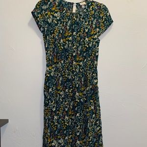Green floral dress with pockets, size small